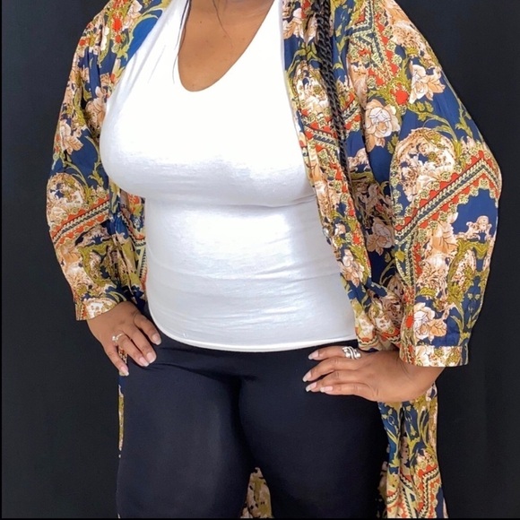 🛍️ Blaze Kimono - Various Sizes (NWT) Boutique - Picture 5 of 5